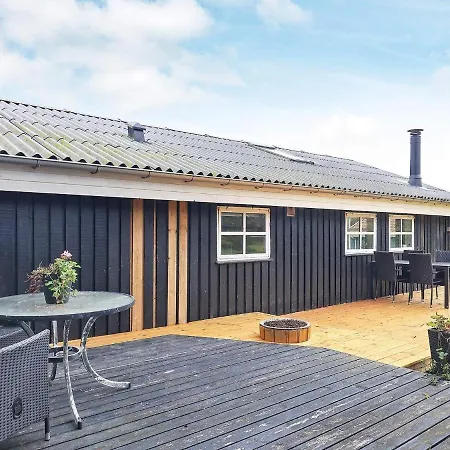 Cozy Coastal Retreat In Gronhoj-by Traum Løkken