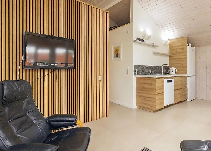 Cozy Coastal Retreat In Gronhoj-by Traum Løkken