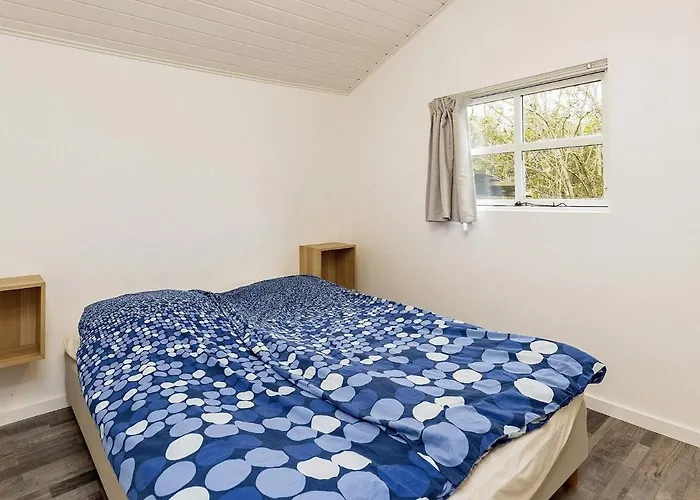 Cozy Coastal Retreat In Gronhoj-by Traum